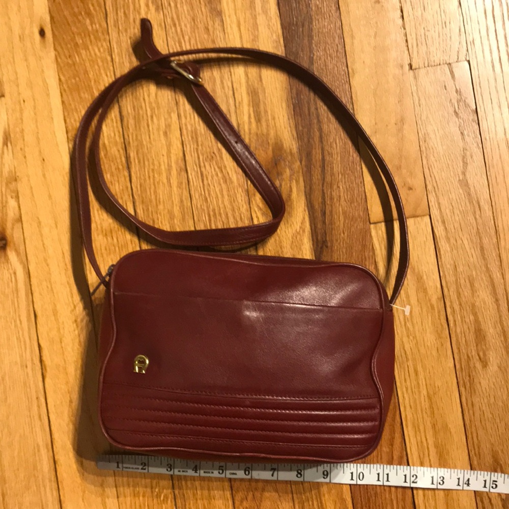 Etienne Aigner Lamb Leather Vintage Camera Crossbody Messenger vibrant purse